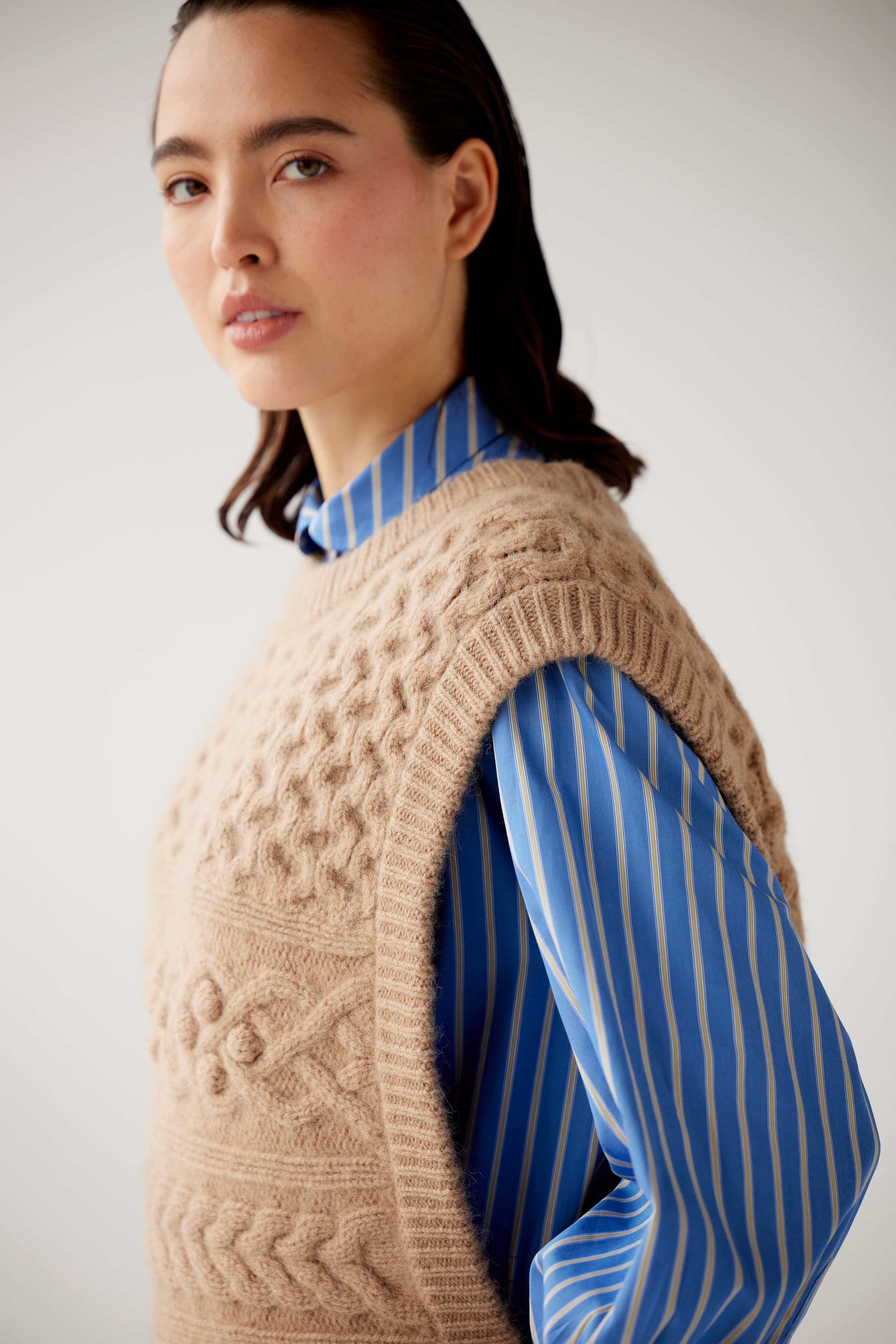 Mona Popcorn Sweater Vest