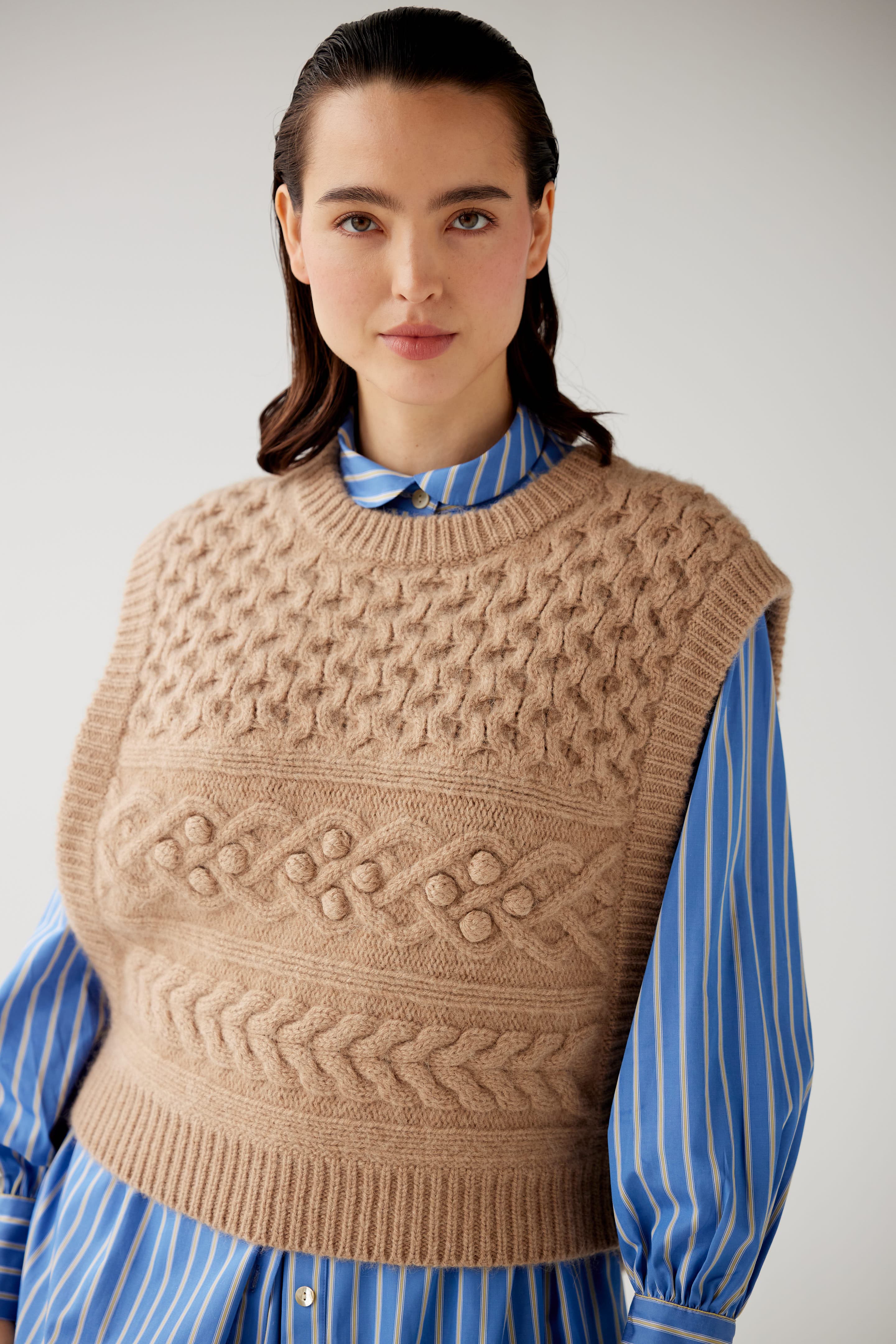 Mona Popcorn Sweater Vest